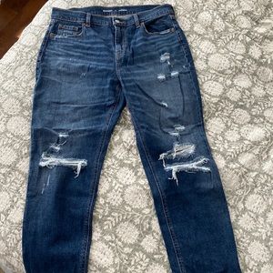 Old Navy Mid Rise Boyfriend Jean size 8 Like New